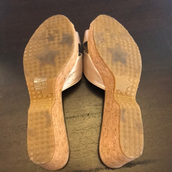 Jimmy Choo Patent Panna Slides - Picture 7 of 8